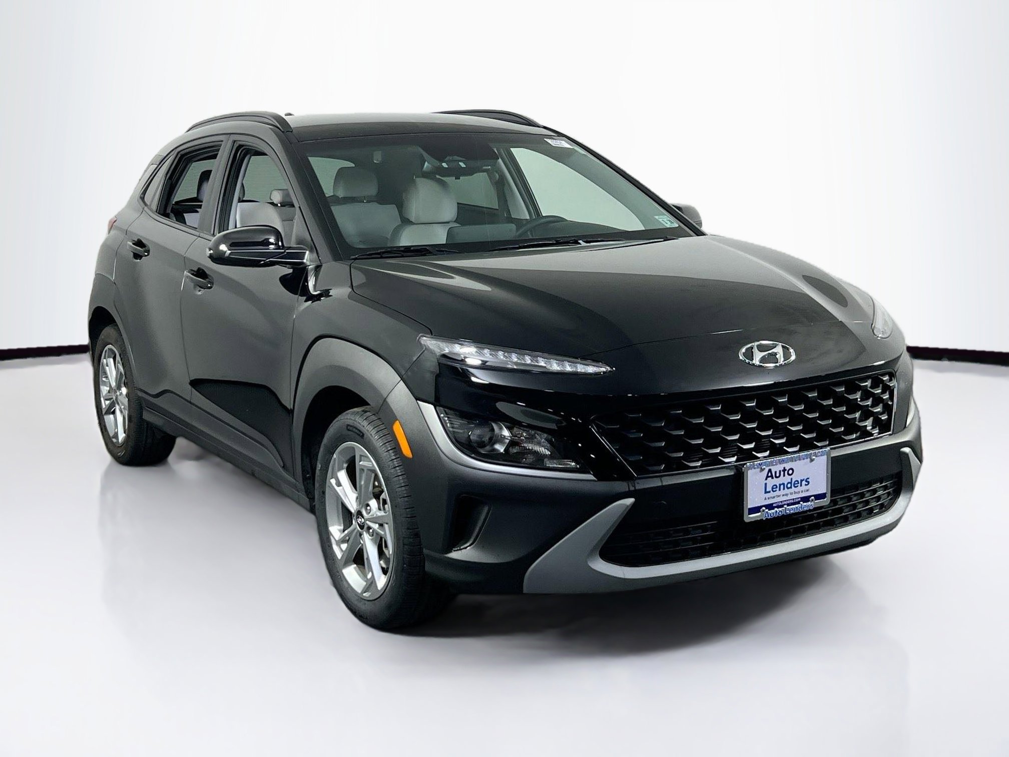 Used 2023 Hyundai Kona SEL w/ Cargo Package AWD/4WD image 3