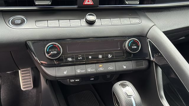 Used 2025 Hyundai Elantra N FWD image 17