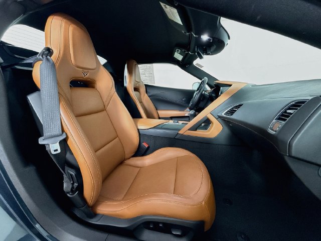 Used 2019 Chevrolet Corvette Stingray Convertible w/ 2LT Preferred Equipment Group RWD image 27
