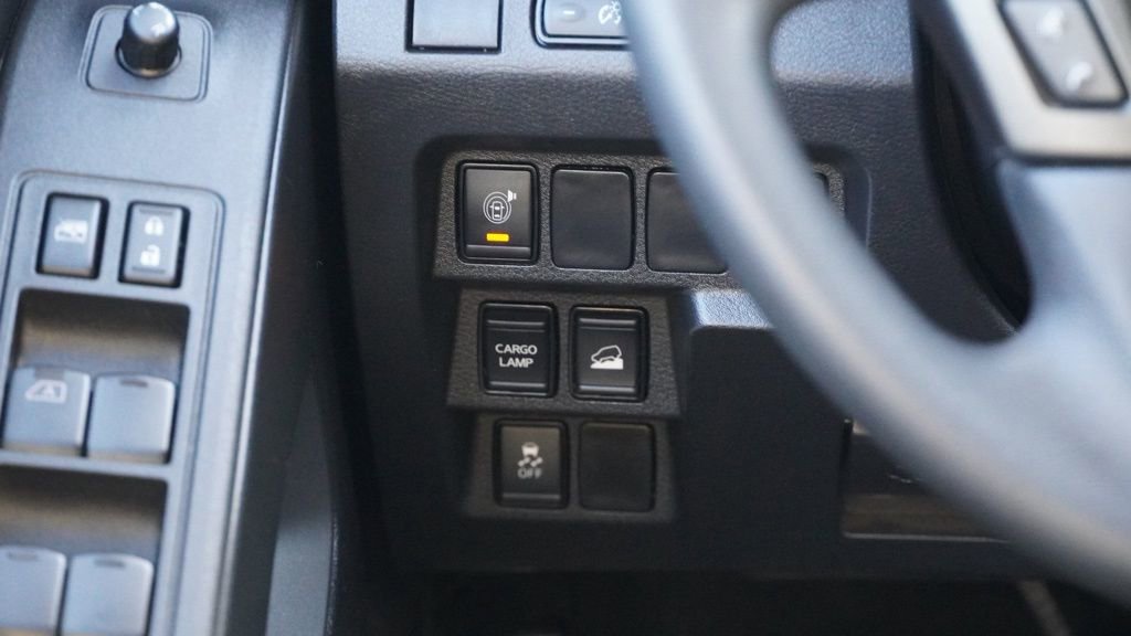 Used 2024 Nissan Frontier SV w/ Technology Package image 31