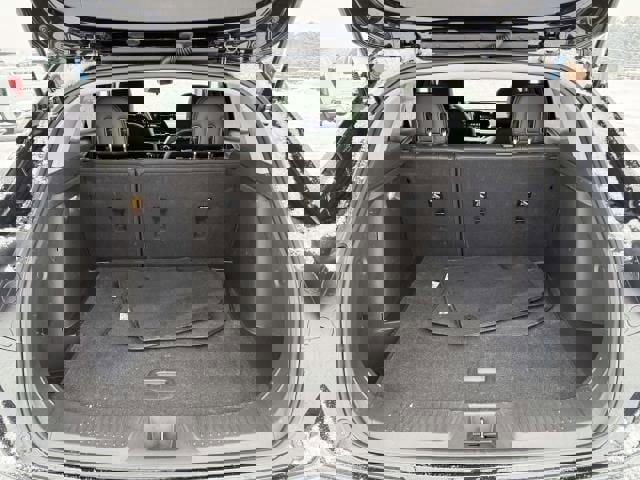 Used 2025 Chevrolet Trax LT image 9