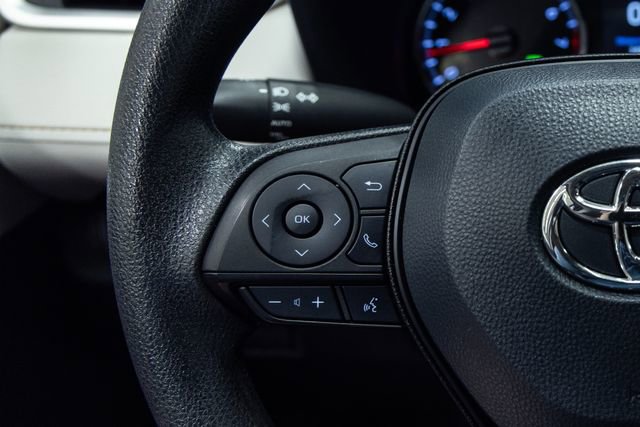 Used 2022 Toyota RAV4 XLE FWD image 14