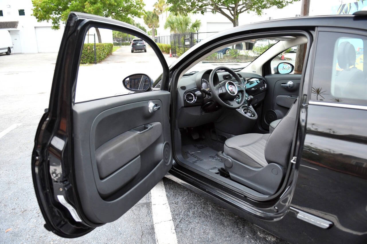 Used 2012 FIAT 500 Lounge FWD image 13