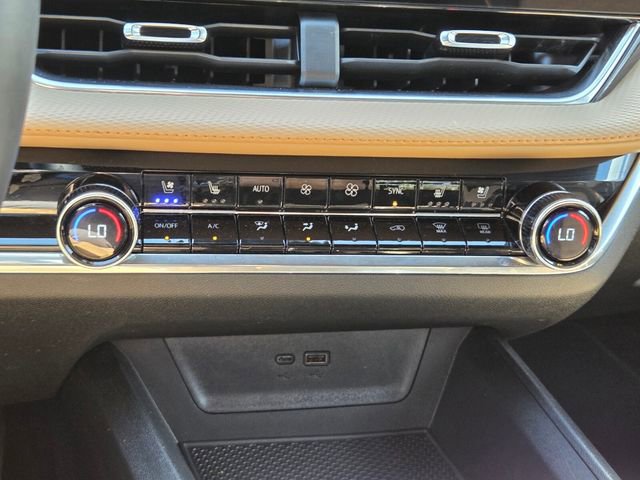 Certified 2026 Chevrolet Equinox ACTIV w/ Convenience Package III image 33