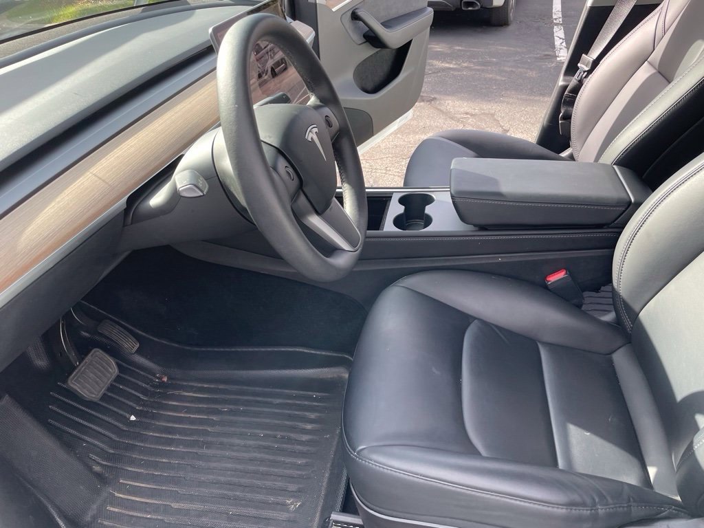Used 2023 Tesla Model Y Long Range AWD/4WD image 13