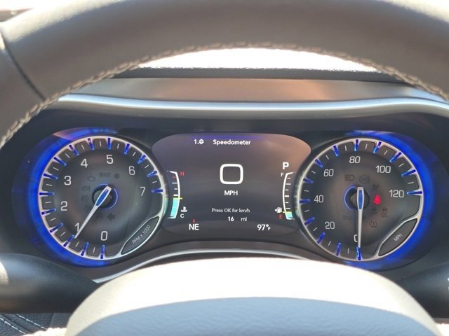 New 2026 Chrysler Pacifica Select image 32