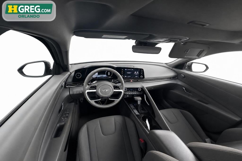 Used 2021 Hyundai Elantra SEL w/ Convenience + Premium Package FWD image 14
