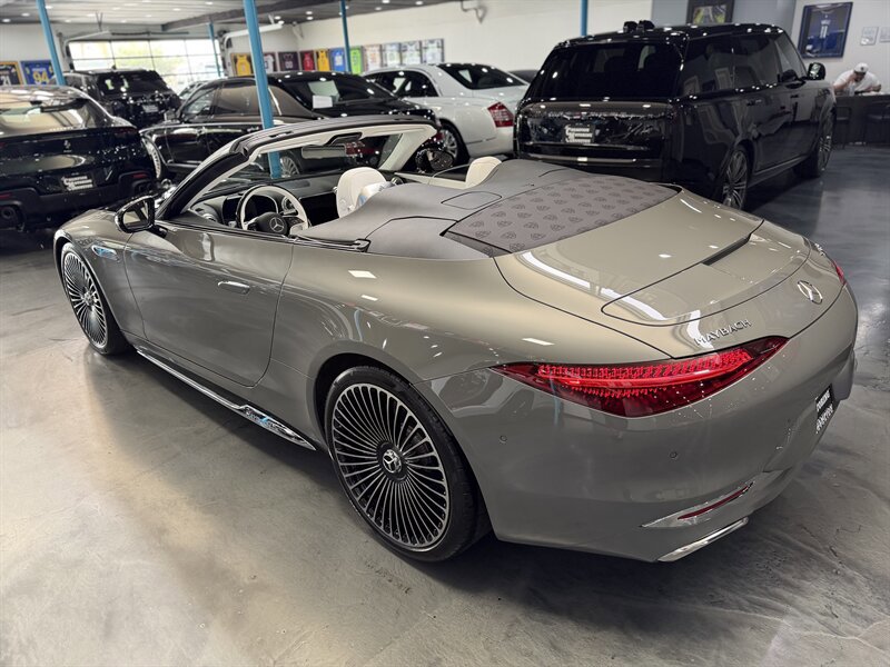Used 2026 Mercedes-Benz Maybach SL 680 image 11
