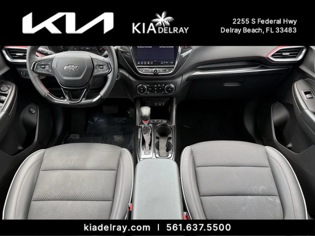 Used 2023 Chevrolet TrailBlazer RS w/ Sun and Liftgate Package FWD image 12