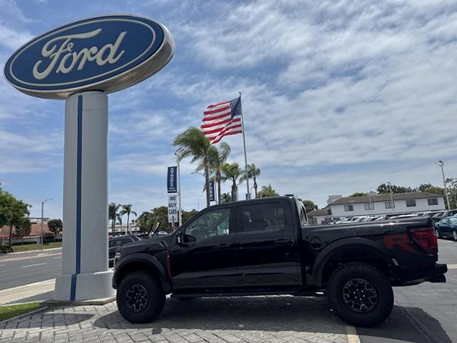 Used 2025 Ford F150 Raptor w/ Equipment Group 803A Raptor R AWD/4WD image 29