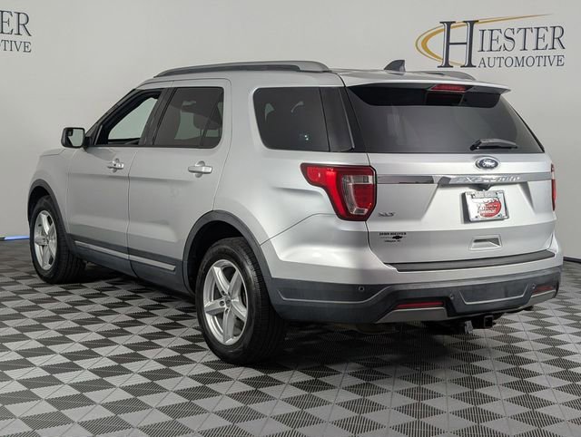 Used 2019 Ford Explorer XLT FWD image 5