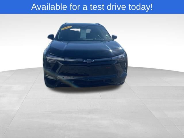 Used 2025 Chevrolet Blazer EV RS image 3