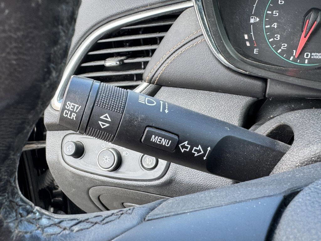 Used 2017 Chevrolet Trax Premier w/ Driver Confidence II Package image 14