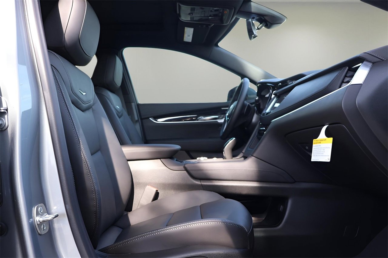 New 2025 Cadillac XT5 Premium Luxury w/ Technology Package image 18