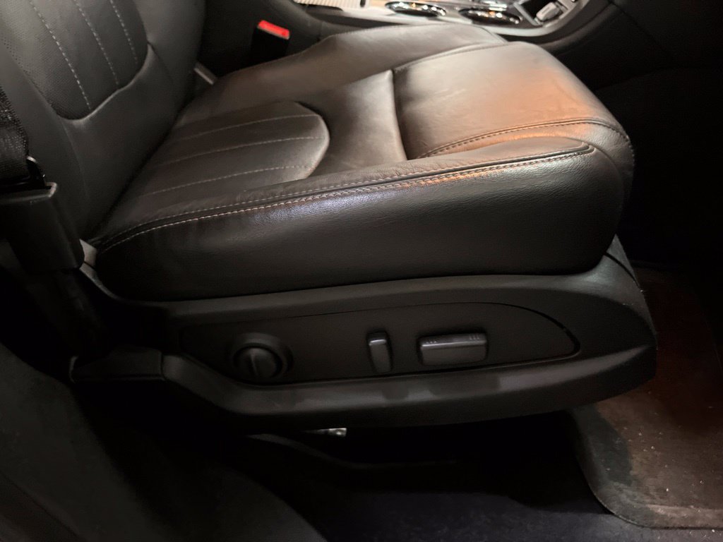Used 2017 Chevrolet Traverse Premier AWD/4WD image 43