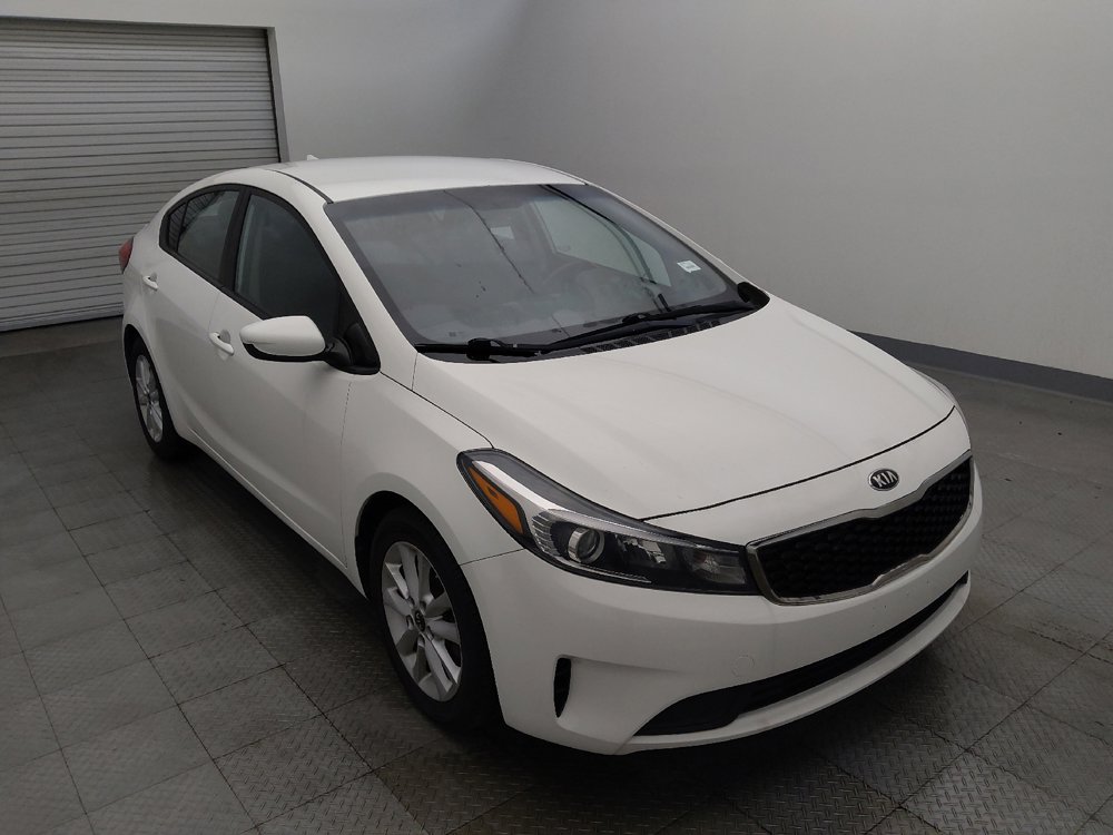 Used 2017 Kia Forte S FWD image 13