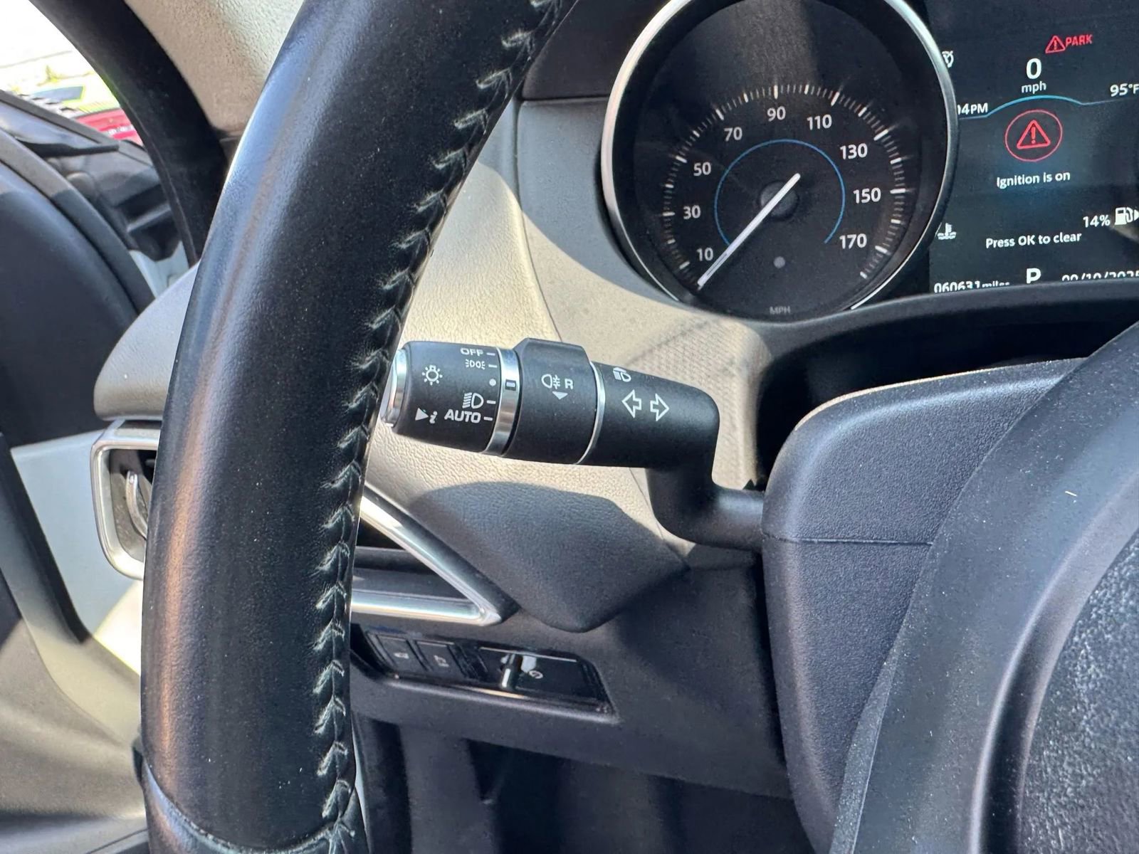 Used 2020 Jaguar F-PACE Premium image 19