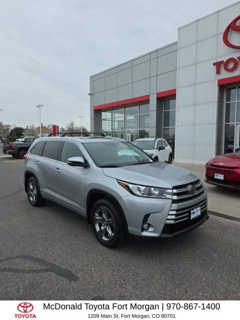 Used 2017 Toyota Highlander Limited Platinum image 7