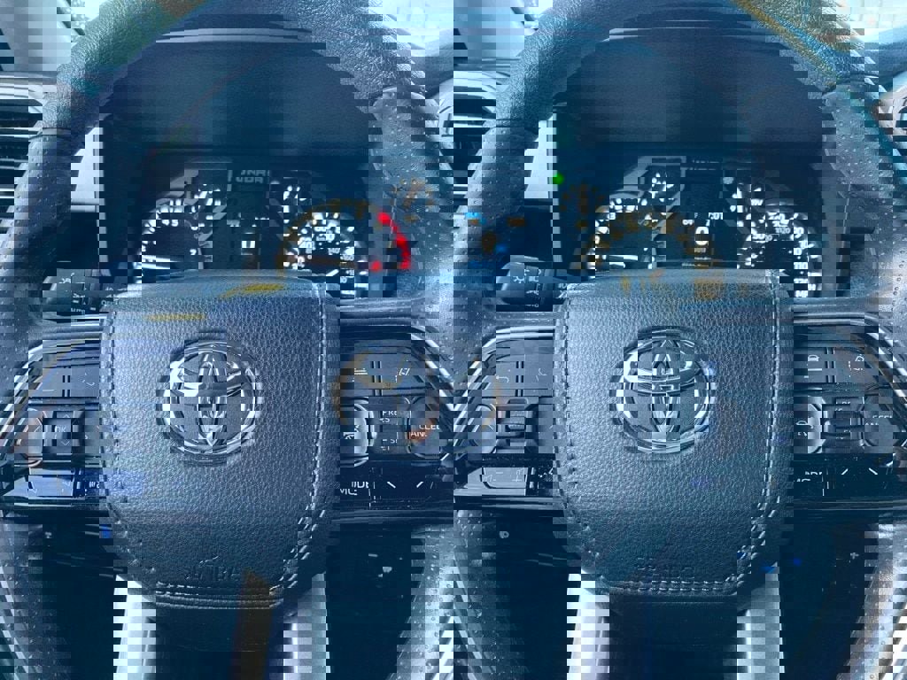 Used 2024 Toyota Tundra SR5 image 17