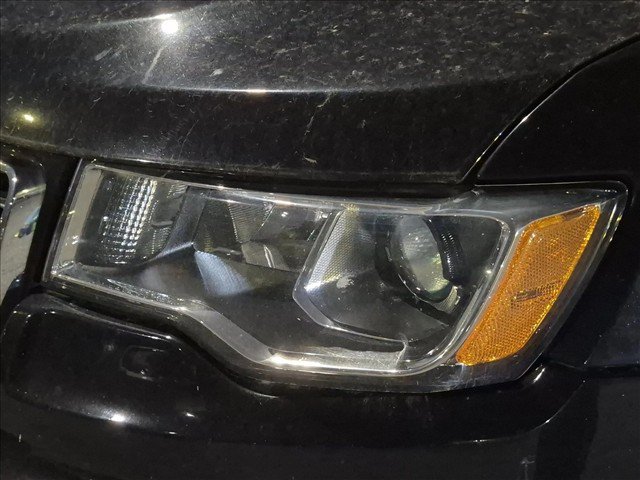 Used 2021 Jeep Grand Cherokee Limited AWD/4WD image 18