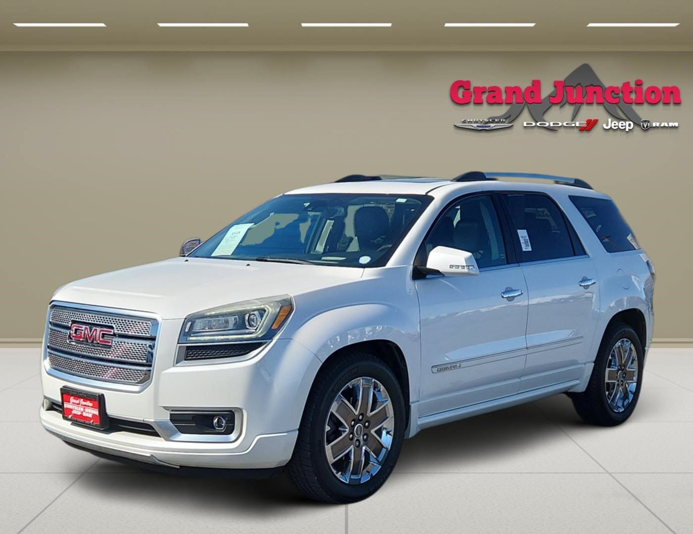 Used 2016 GMC Acadia Denali AWD/4WD image 3