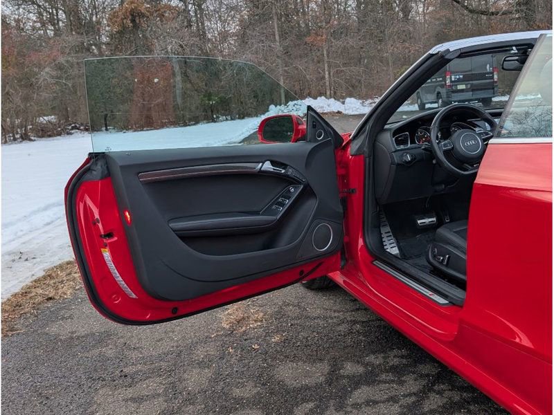 Used 2014 Audi RS 5 Cabriolet image 16
