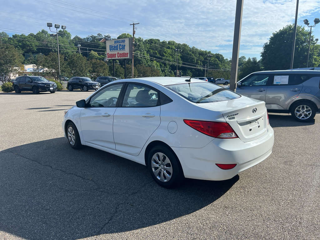 Used 2016 Hyundai Accent SE FWD image 6