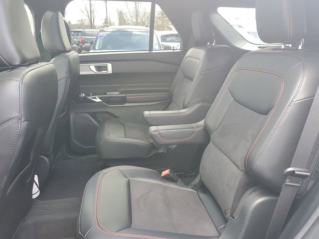 Certified 2024 Ford Explorer ST-Line w/ Class IV Trailer Tow Package AWD/4WD image 26