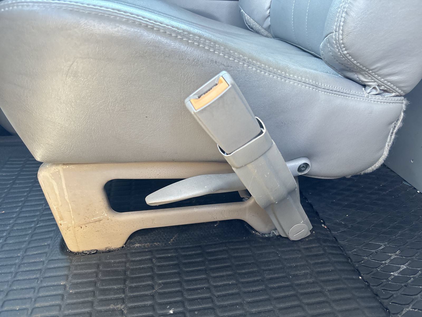 Used 2001 GMC Safari RWD image 15