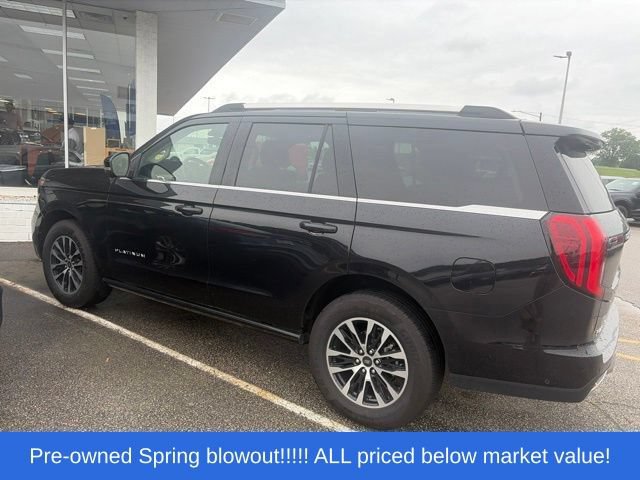 Used 2025 Ford Expedition Platinum AWD/4WD image 3