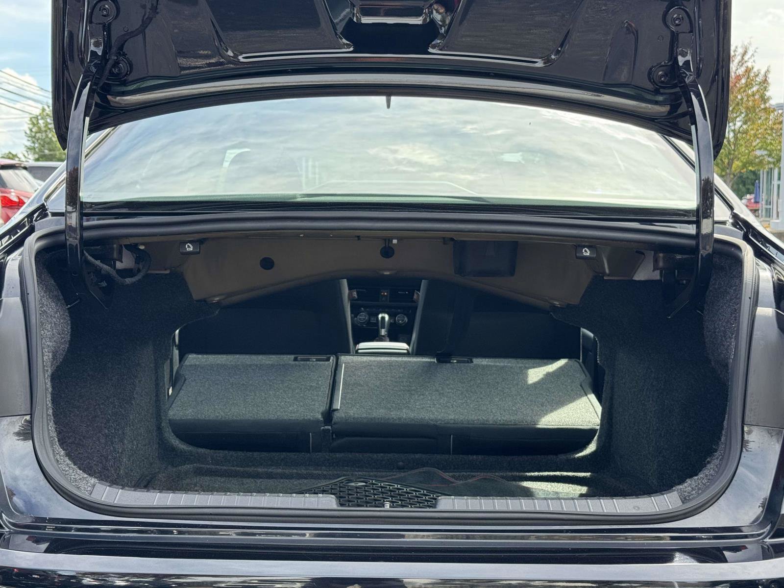 Used 2019 Volkswagen Jetta GLI FWD image 13