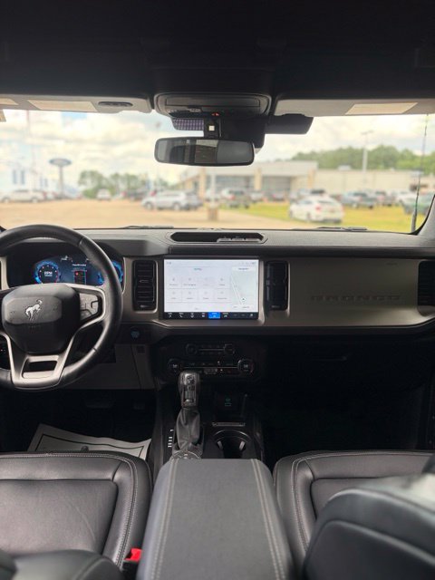 Used 2025 Ford Bronco Outer Banks AWD/4WD image 19