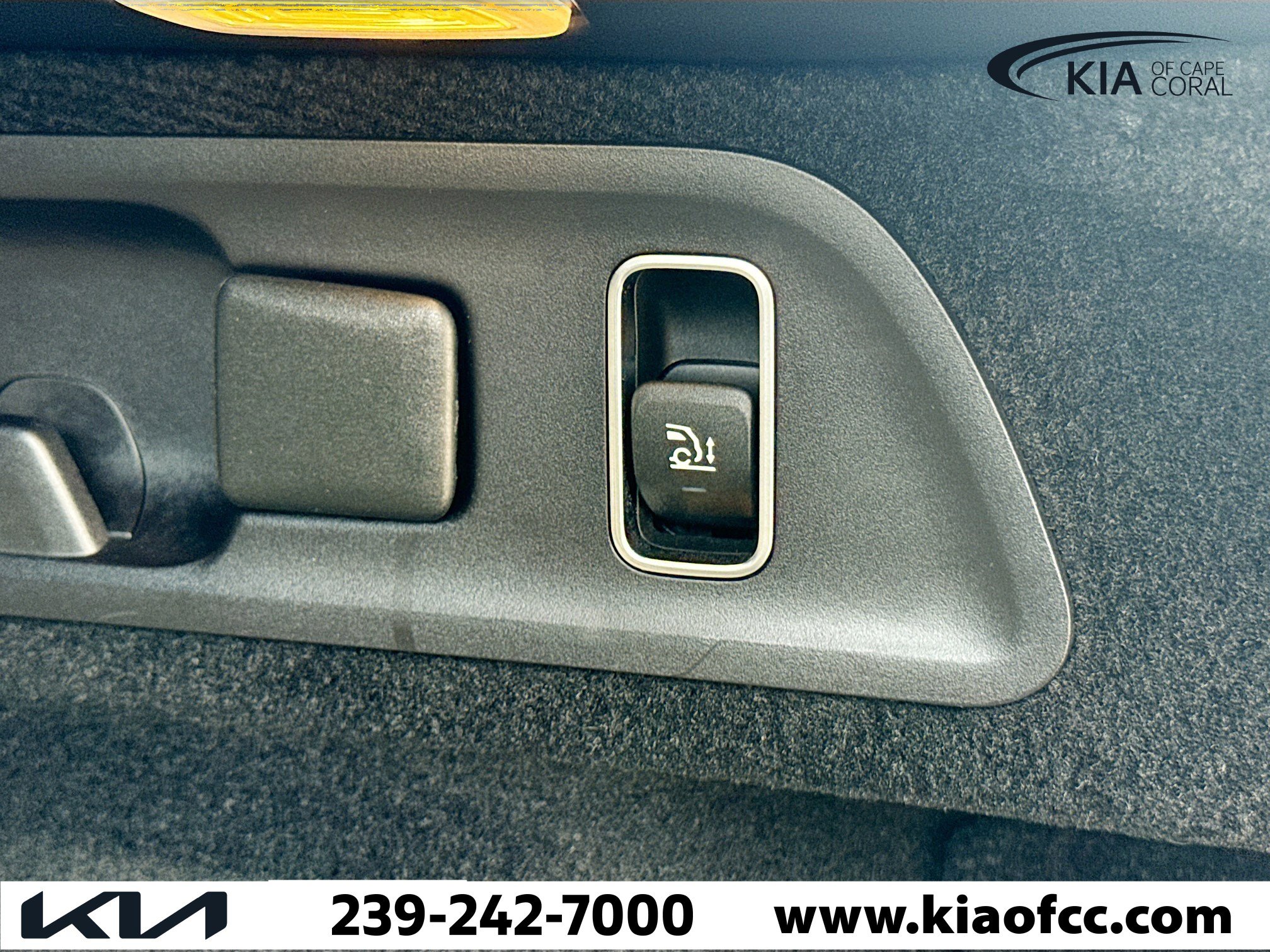 Used 2024 Mercedes-Benz GLE 53 AMG 4MATIC Coupe w/ AMG Night Package image 13