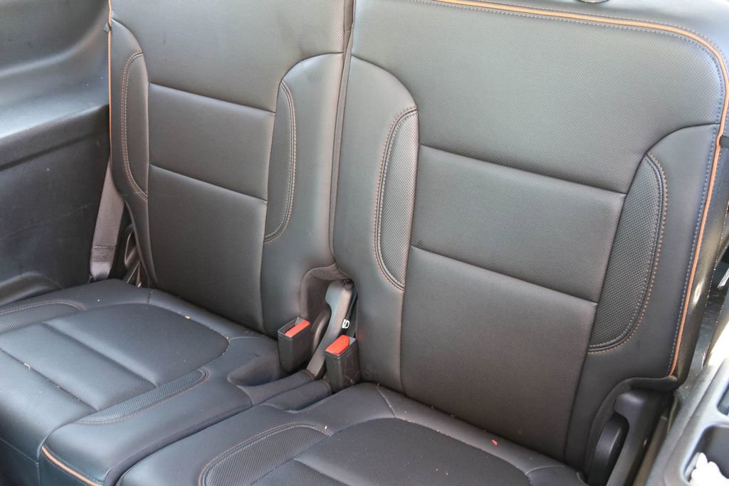 Used 2023 GMC Acadia AT4 w/ Technology Package image 13