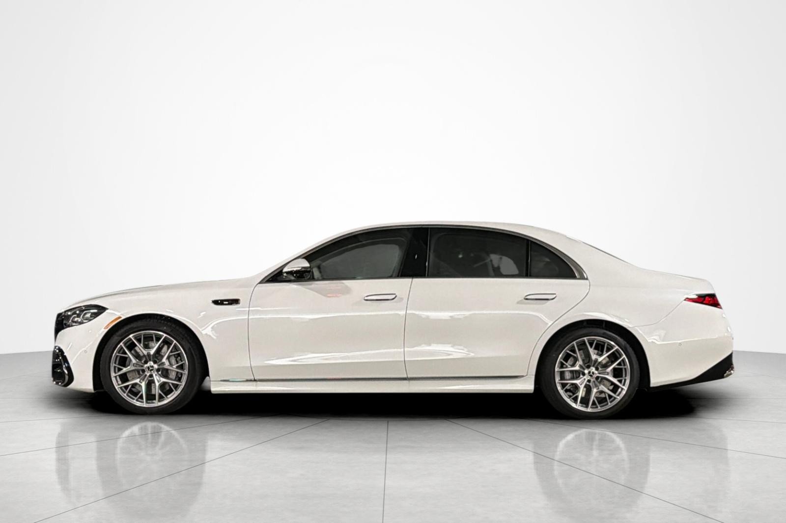 New 2027 Mercedes-Benz S 500 4MATIC image 2