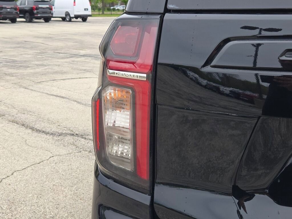 Used 2023 Chevrolet Tahoe RST AWD/4WD image 14