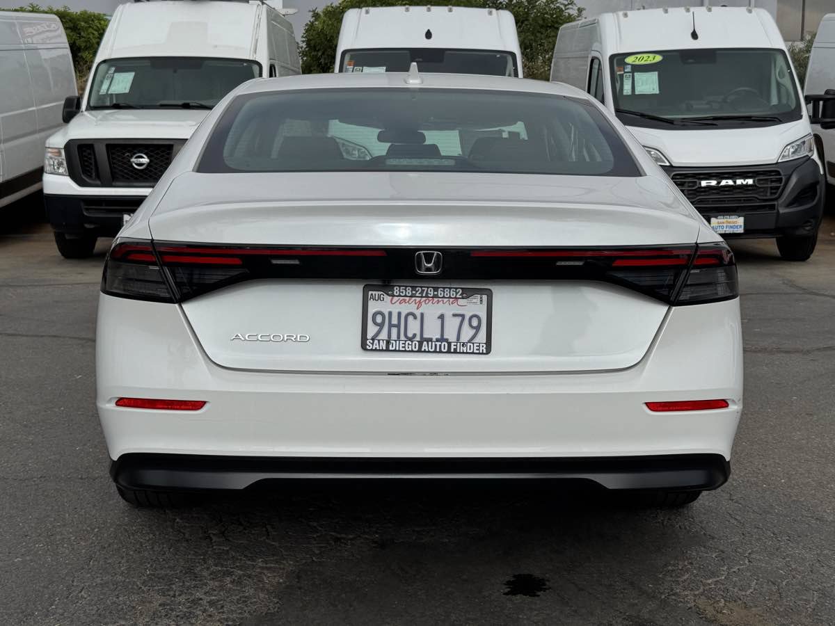 Used 2023 Honda Accord EX image 11