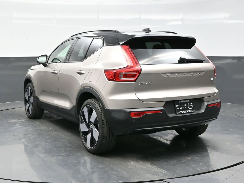 Used 2023 Volvo XC40 Recharge Ultimate image 5