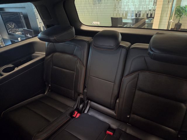 New 2026 Lincoln Navigator Black Label AWD/4WD image 14