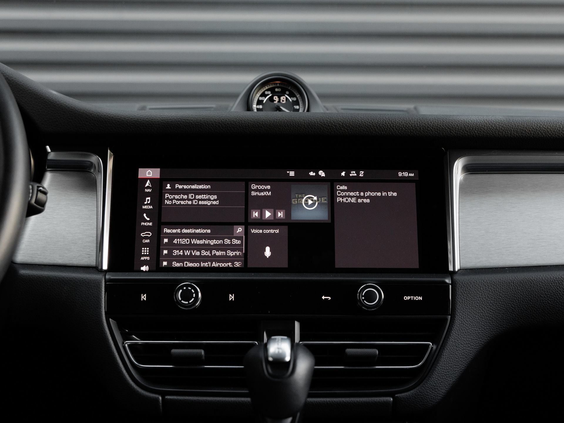 Certified 2026 Porsche Macan AWD/4WD image 21