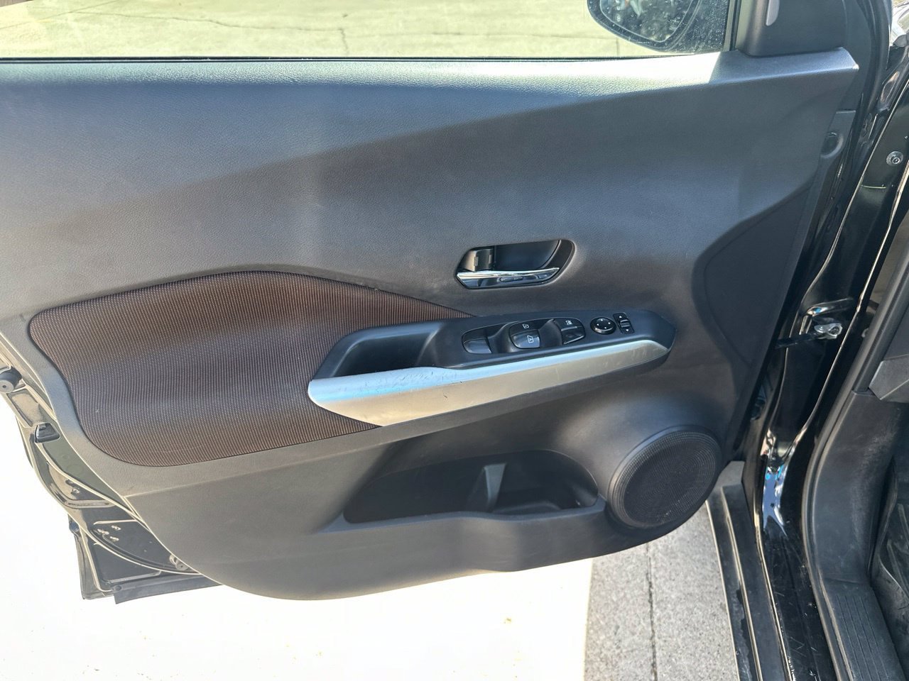 Used 2020 Nissan Kicks SR FWD image 10