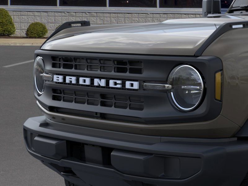 New 2026 Ford Bronco 4-Door AWD/4WD image 19
