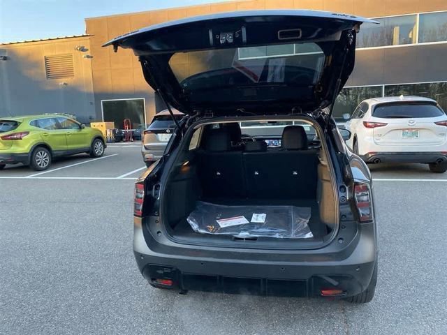 New 2026 Nissan Kicks SV w/ SV Premium Package image 6