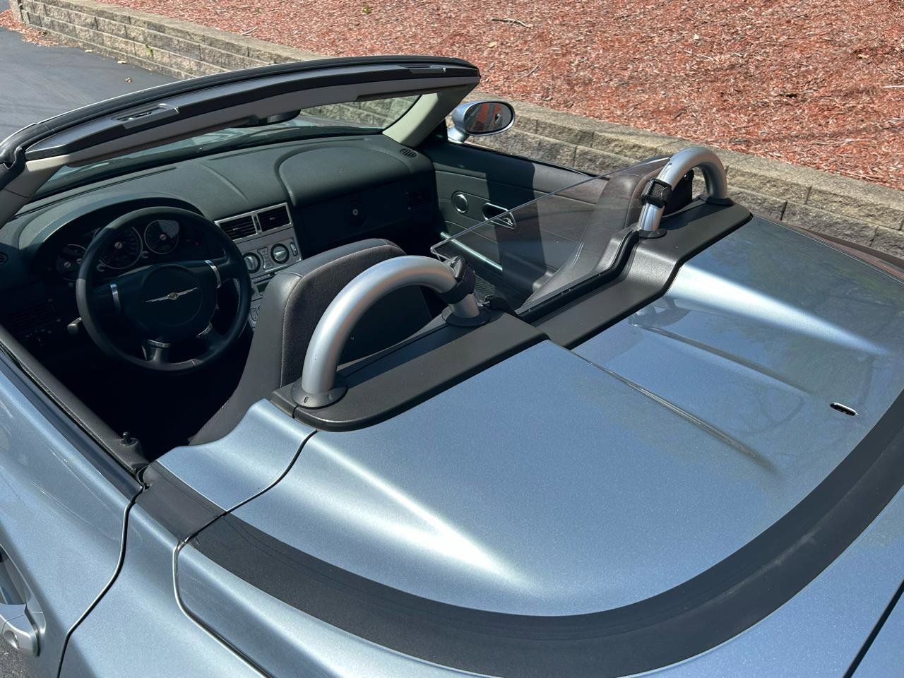 Used 2005 Chrysler Crossfire Limited image 7