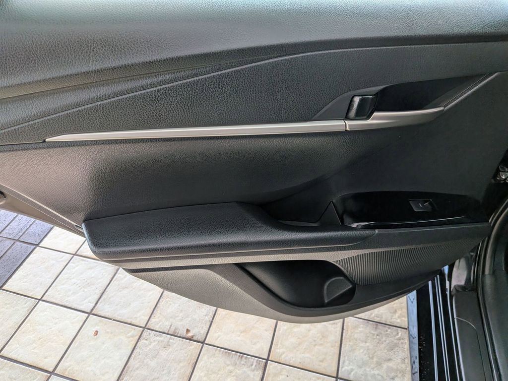 Used 2025 Toyota Camry LE FWD image 22