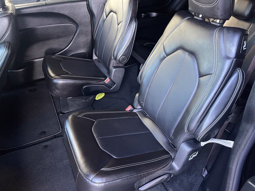 New 2027 Chrysler Pacifica LX FWD image 11
