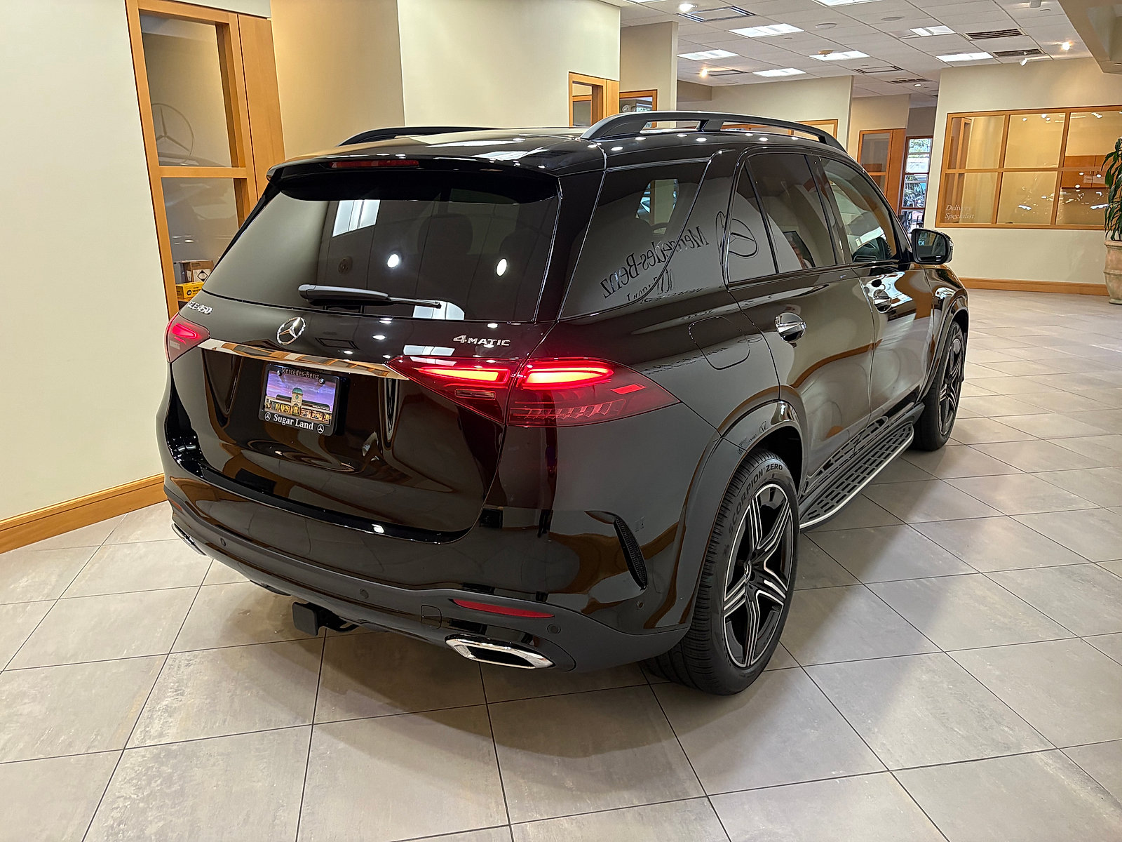 New 2026 Mercedes-Benz GLE 450 4MATIC image 9