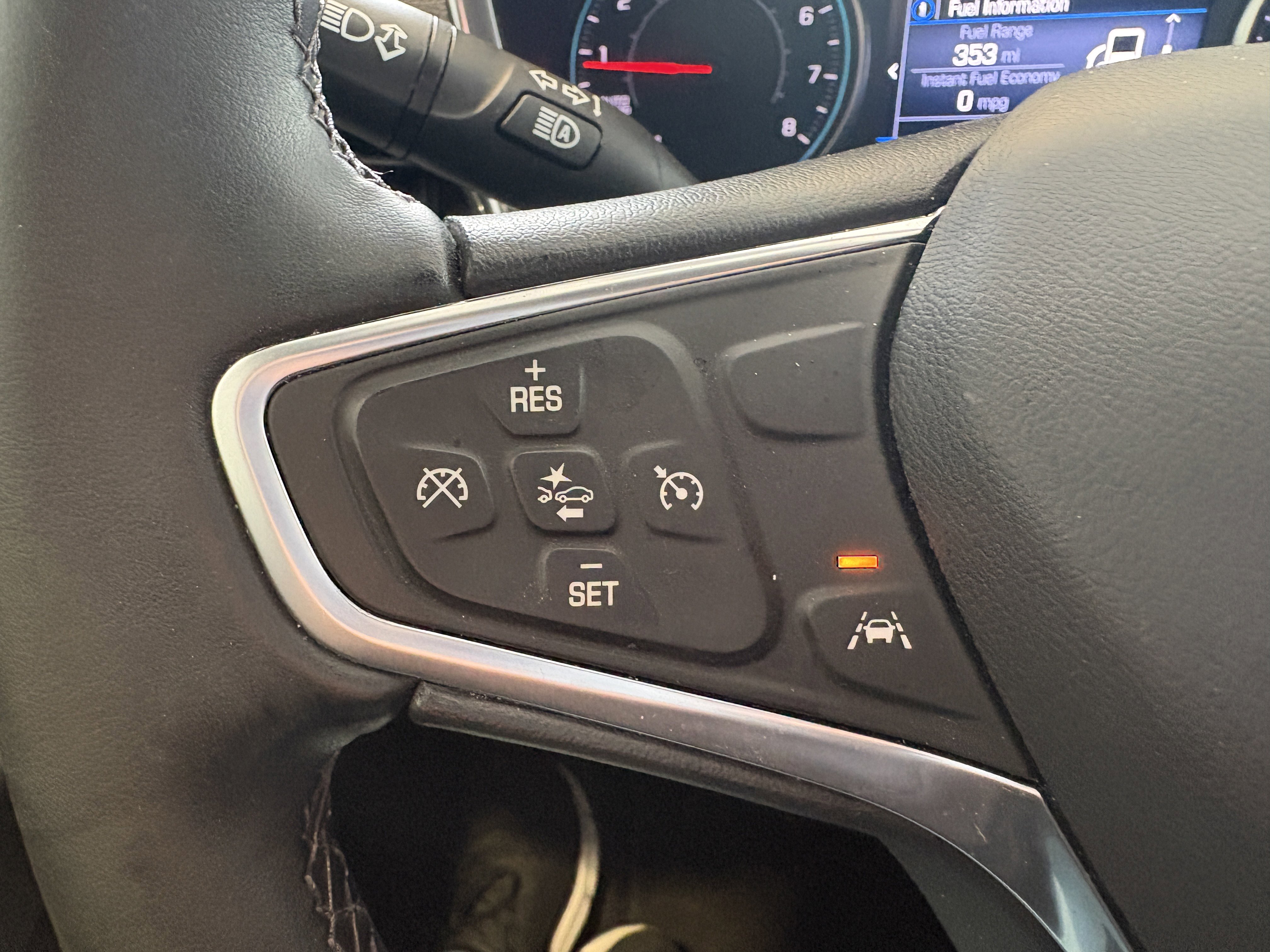 Used 2023 Chevrolet Equinox LT image 12
