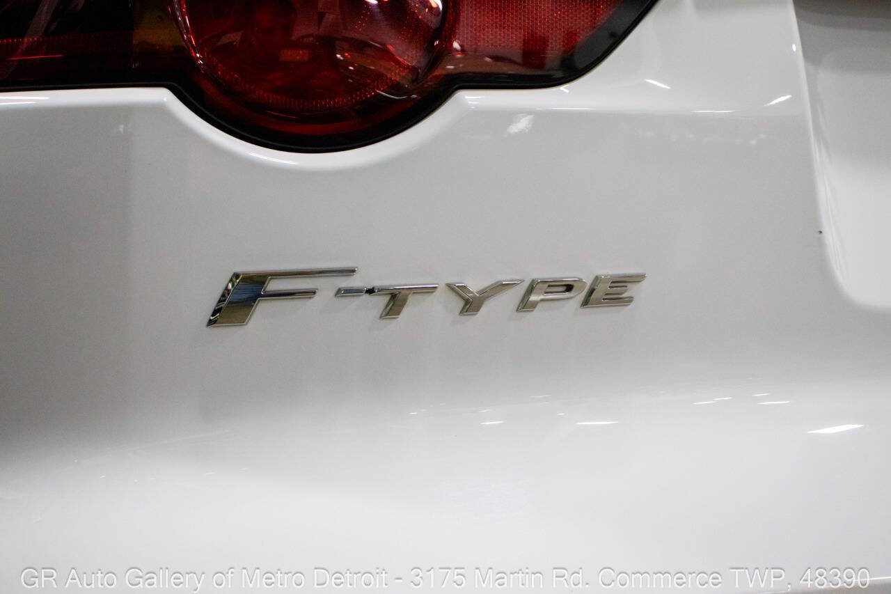 Used 2018 Jaguar F-TYPE R-Dynamic AWD/4WD image 31