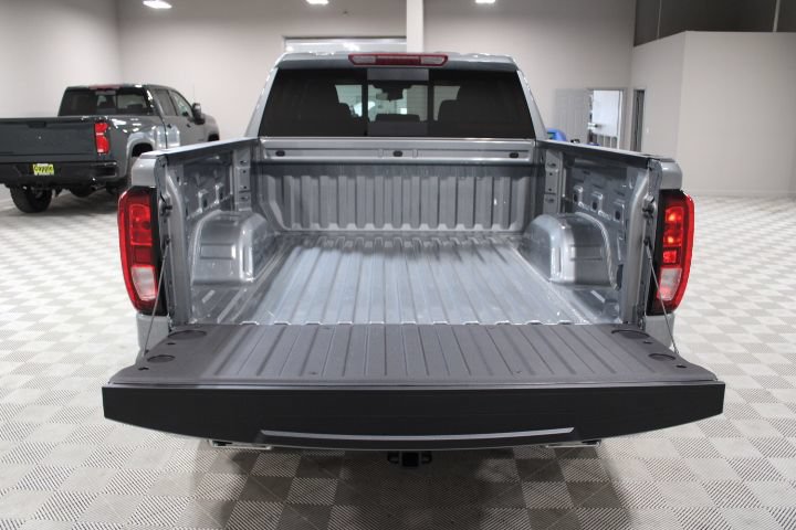 New 2026 GMC Sierra 1500 SLE w/ X31 Off-Road Package AWD/4WD image 13